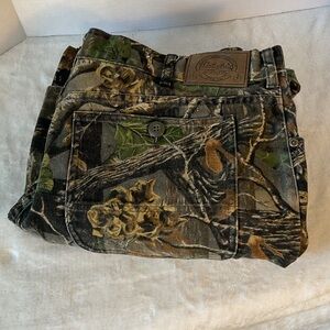 Cabela's Woodland Camouflage cargo hunting Pants